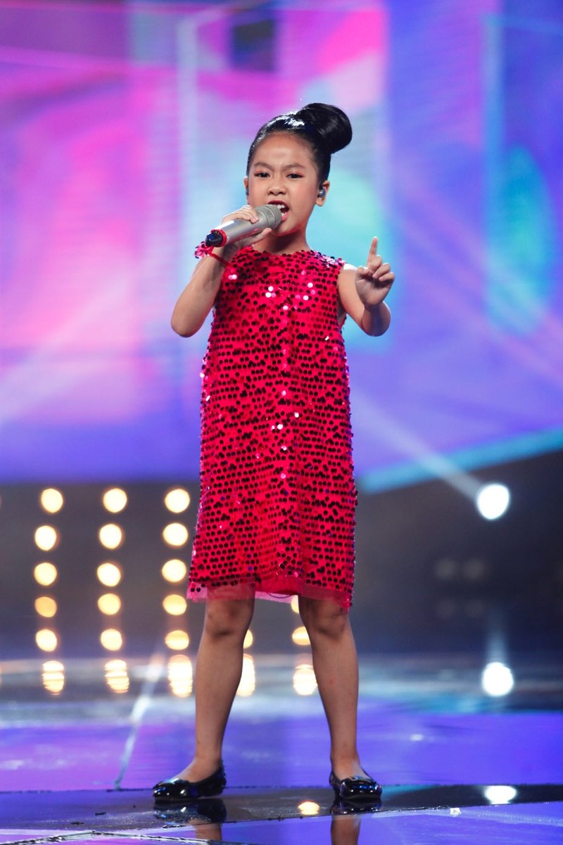 Vietnam Idol Kids Diep Nhi bi loai khien khan gia tiec nuoi